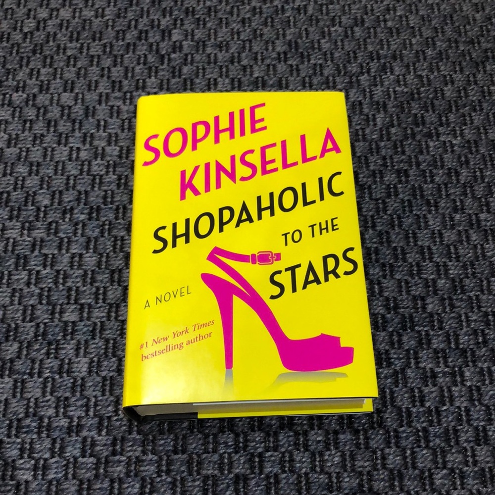 Autographed * Shopaholic to the Stars * Book